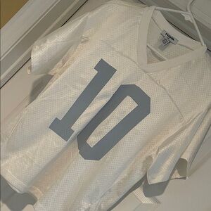 RSQ White Mesh V-neck Jersey Top - Size Small